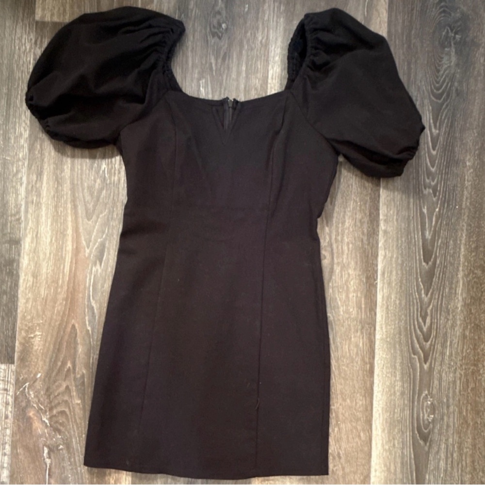 Chic Black Puff Sleeve Mini Dress
